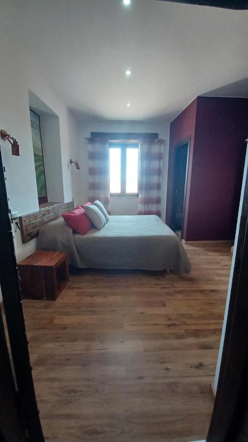 B&B Le Vie Del Borgo Castiglione De Sicilia Exterior foto