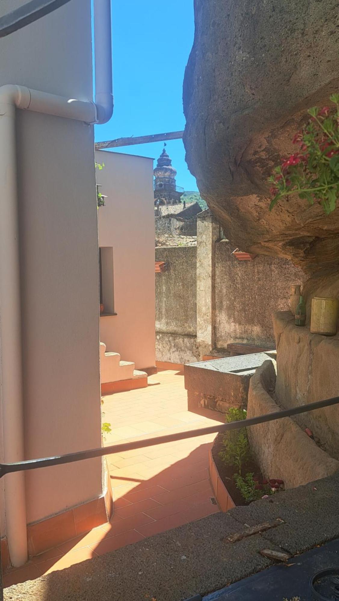 B&B Le Vie Del Borgo Castiglione De Sicilia Exterior foto