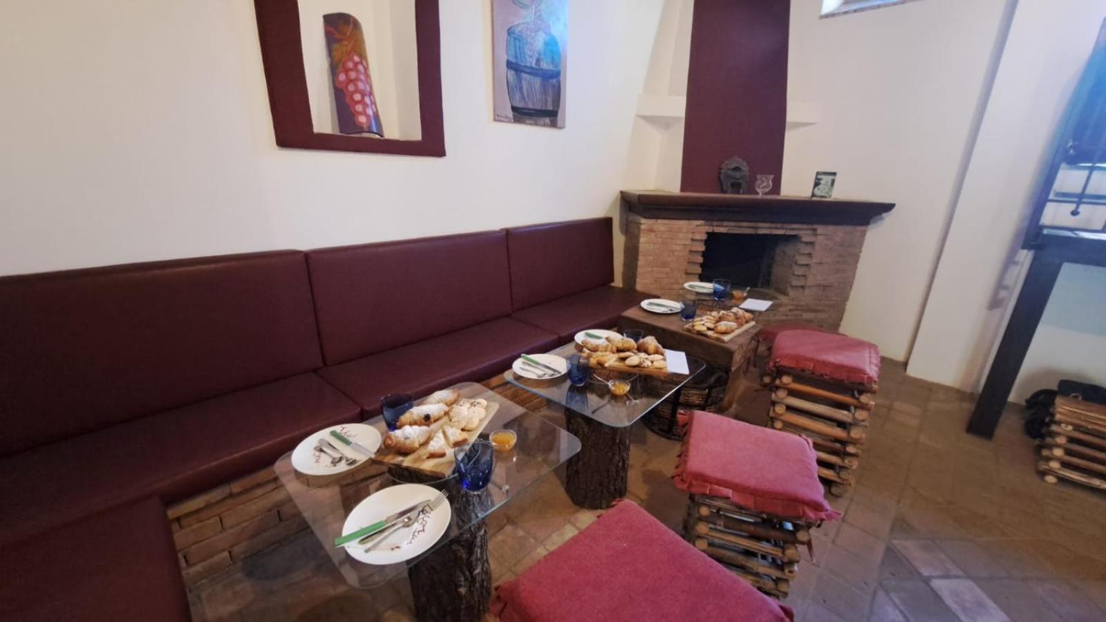 B&B Le Vie Del Borgo Castiglione De Sicilia Exterior foto